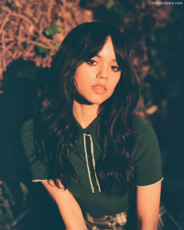 Jenna Ortega photo 4 of 5476