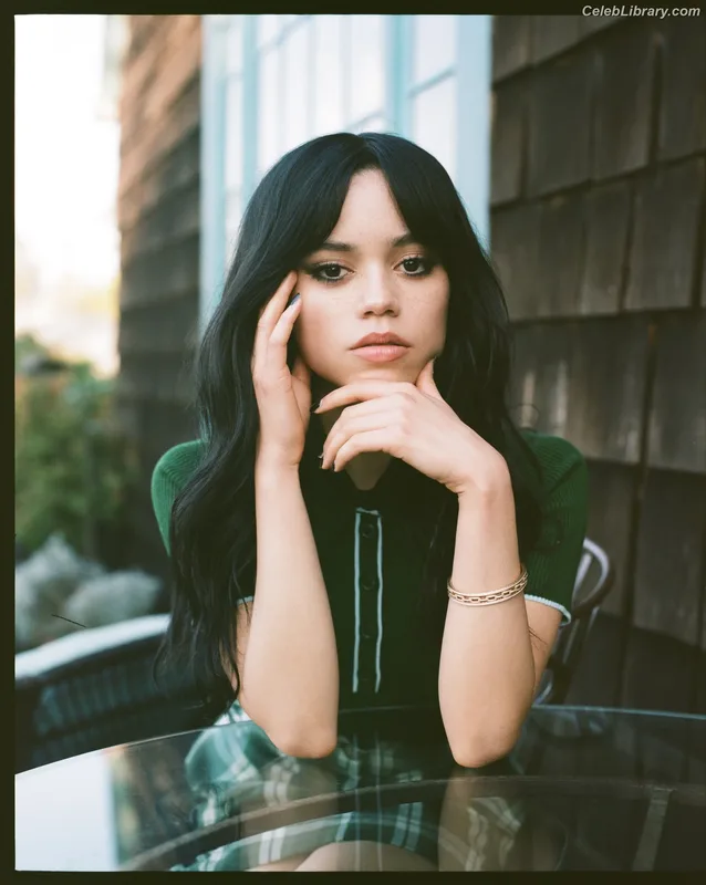 Jenna Ortega photo 8 of 5476
