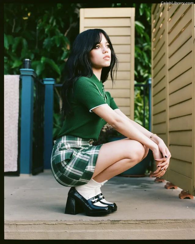 Jenna Ortega photo 12 of 5476