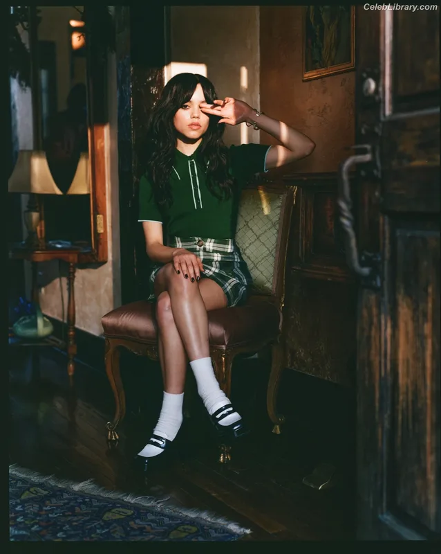 Jenna Ortega photo 14 of 5476