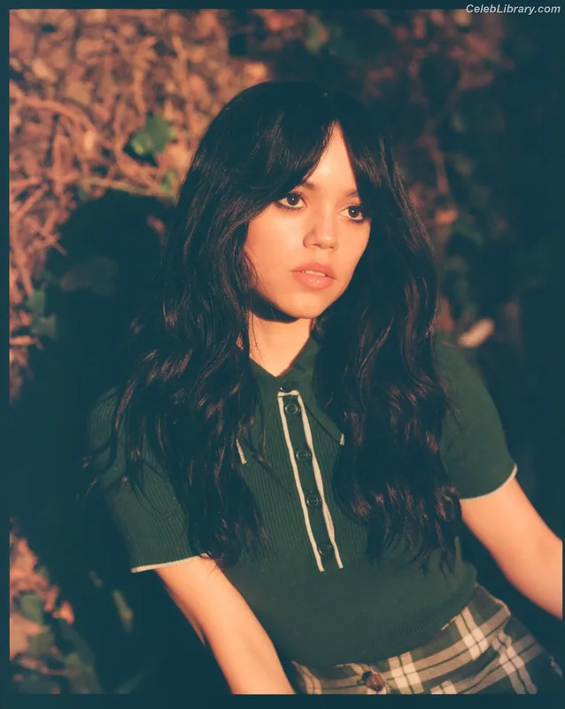 Jenna Ortega photo 17 of 5476