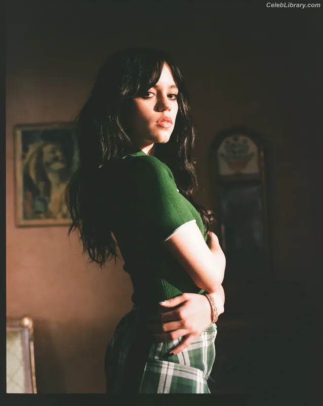 Jenna Ortega photo 21 of 5476