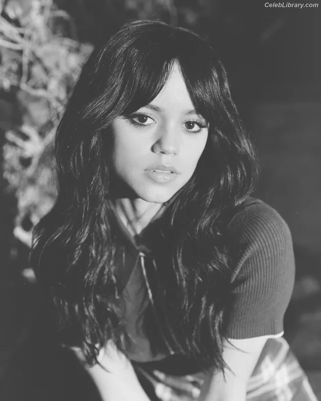 Jenna Ortega photo 23 of 5476