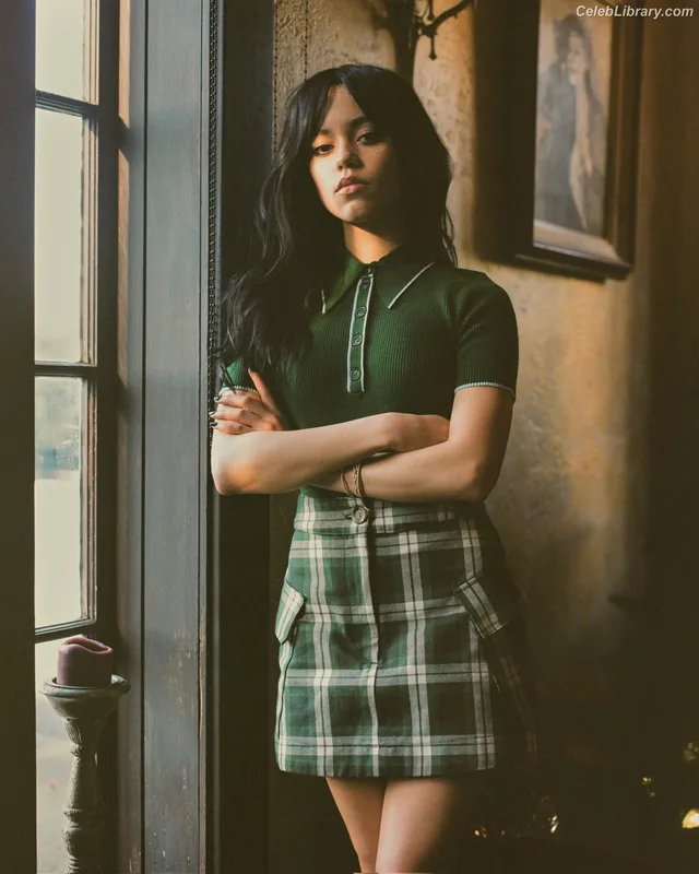 Jenna Ortega photo 2 of 5476