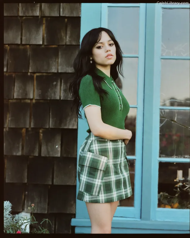 Jenna Ortega photo 5 of 5476