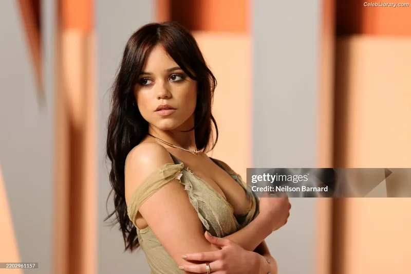Jenna Ortega photo 6 of 5476