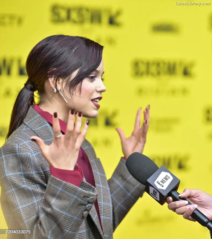 Jenna Ortega photo 17 of 5476