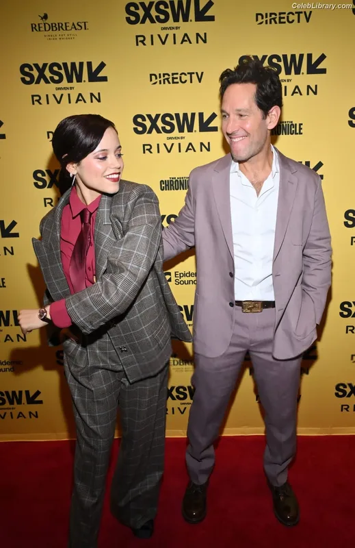 Jenna Ortega photo 6 of 5476