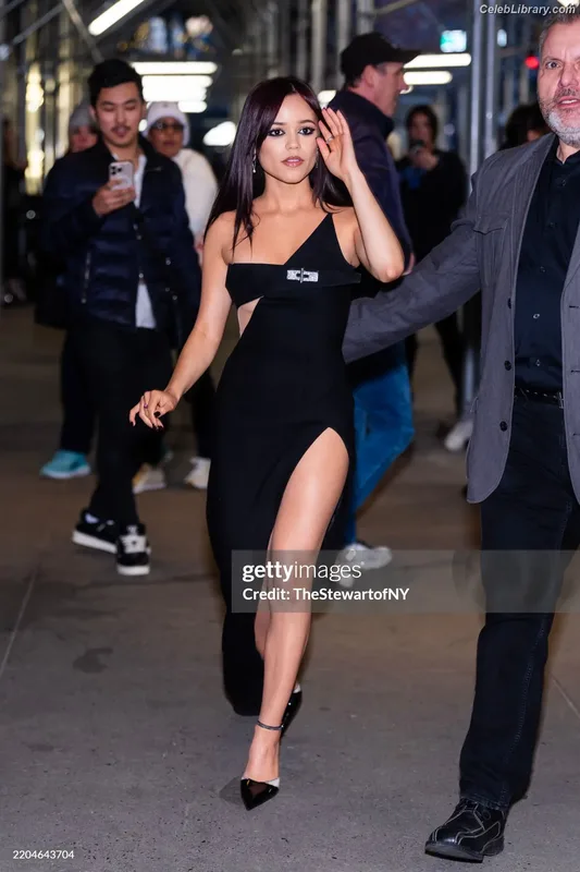 Jenna Ortega photo 14 of 5476
