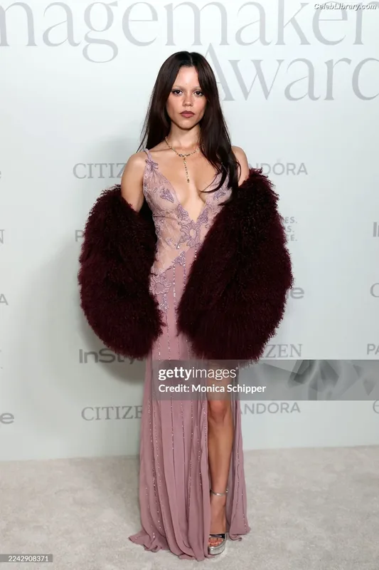 Jenna Ortega photo 23 of 5476