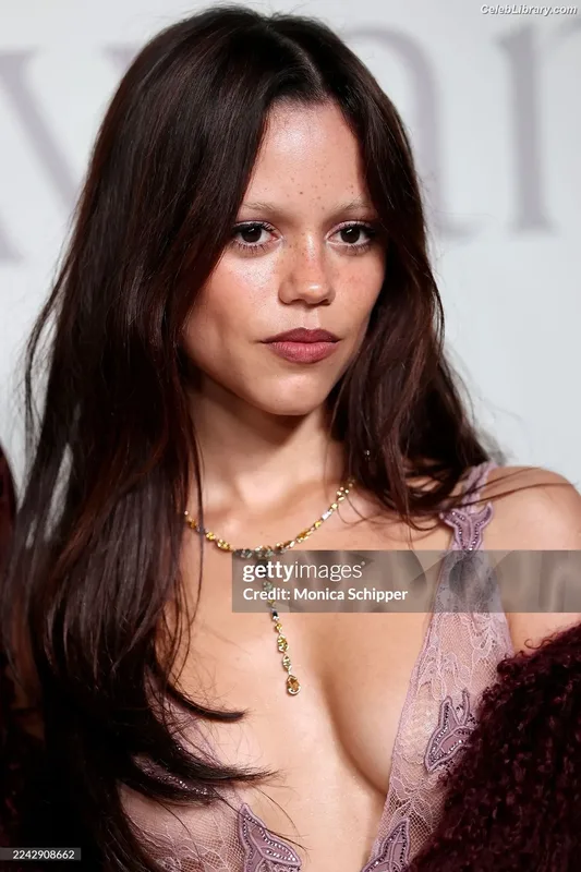 Jenna Ortega photo 8 of 5476