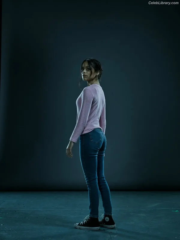 Jenna Ortega photo 22 of 5476