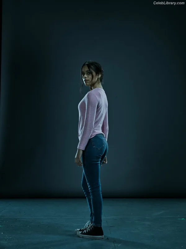 Jenna Ortega photo 23 of 5476