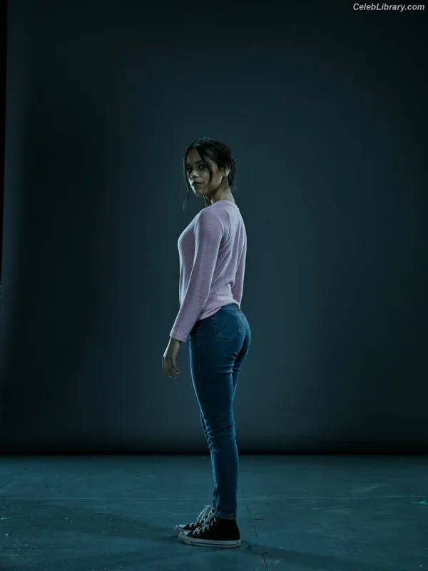 Jenna Ortega photo 24 of 5476