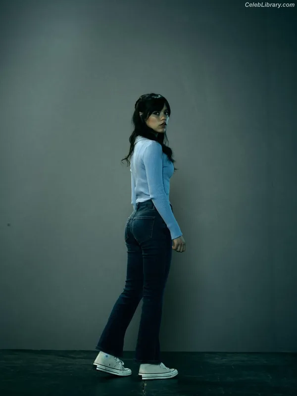 Jenna Ortega photo 13 of 5476