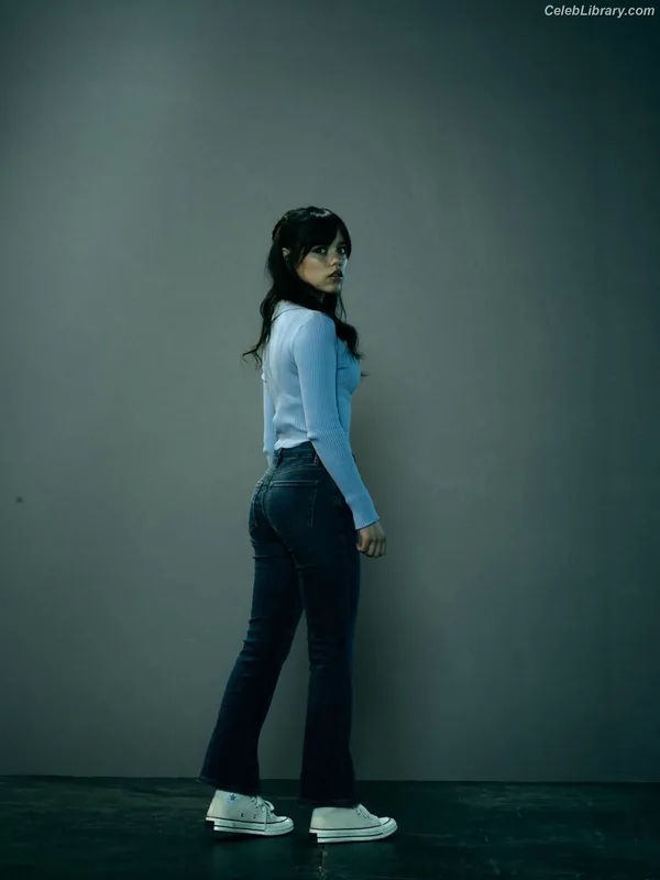 Jenna Ortega photo 14 of 5476