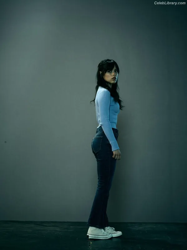 Jenna Ortega photo 16 of 5476