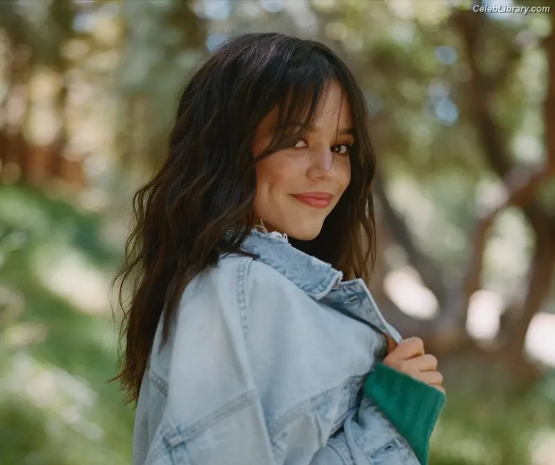 Jenna Ortega photo 24 of 5476