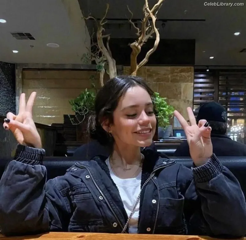 Jenna Ortega photo 22 of 5476