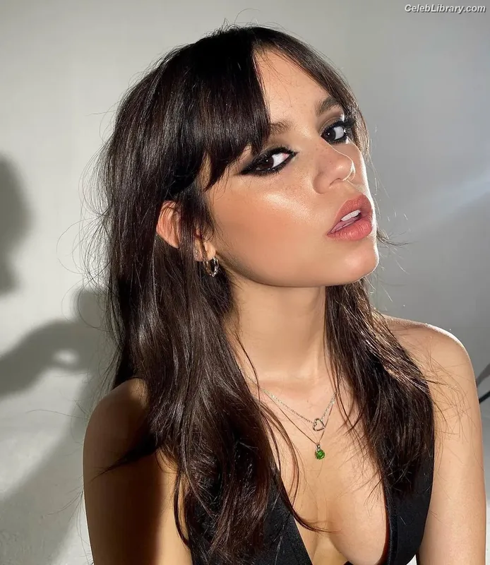 Jenna Ortega photo 24 of 5476
