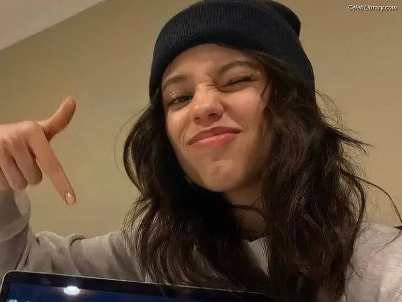 Jenna Ortega photo 10 of 5476