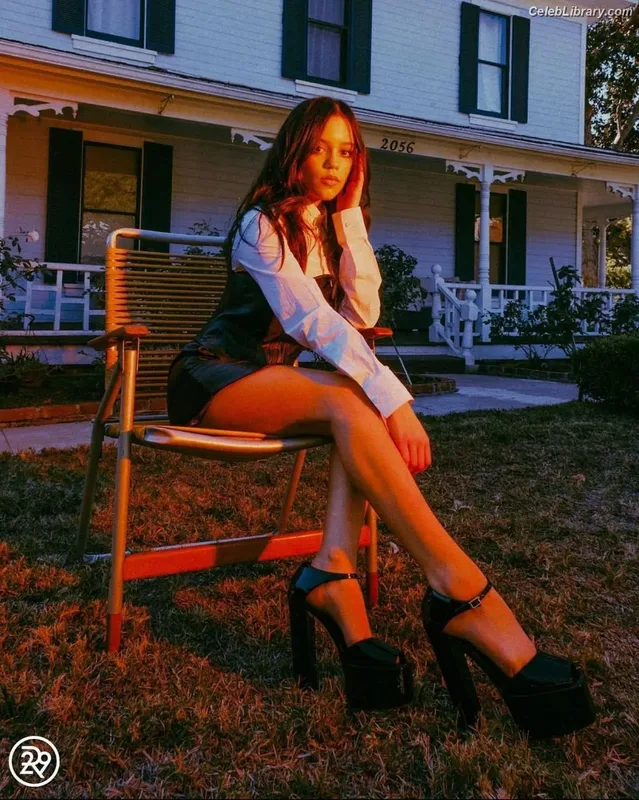 Jenna Ortega photo 20 of 5476