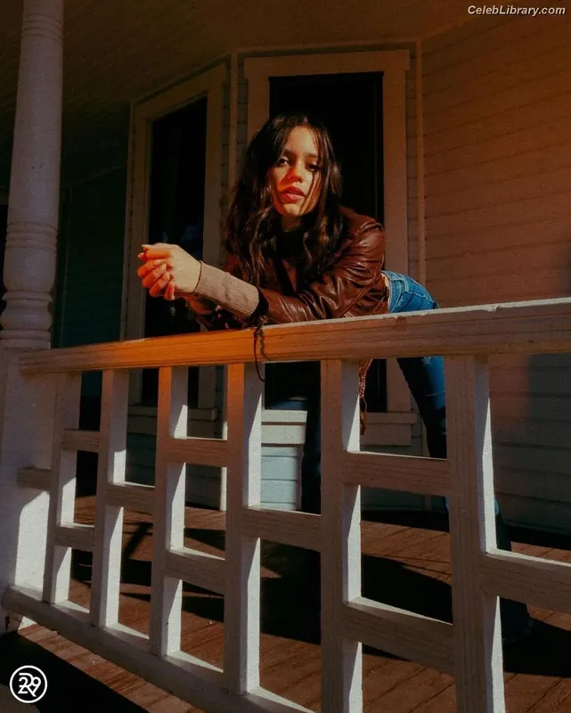 Jenna Ortega photo 22 of 5476