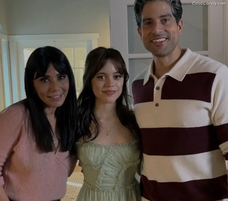 Jenna Ortega photo 10 of 5476
