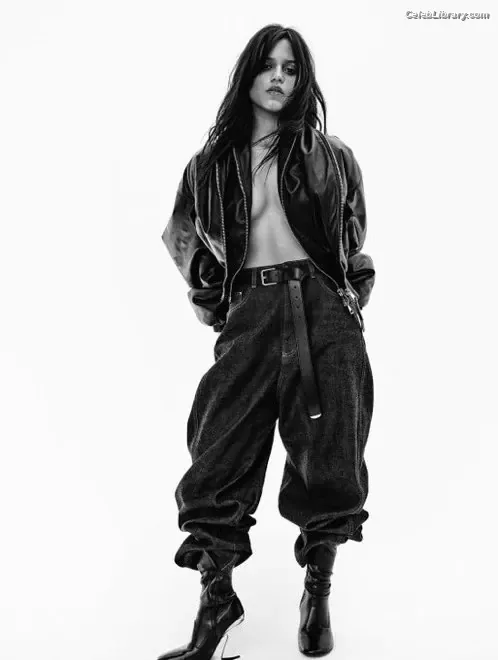 Jenna Ortega photo 16 of 5476