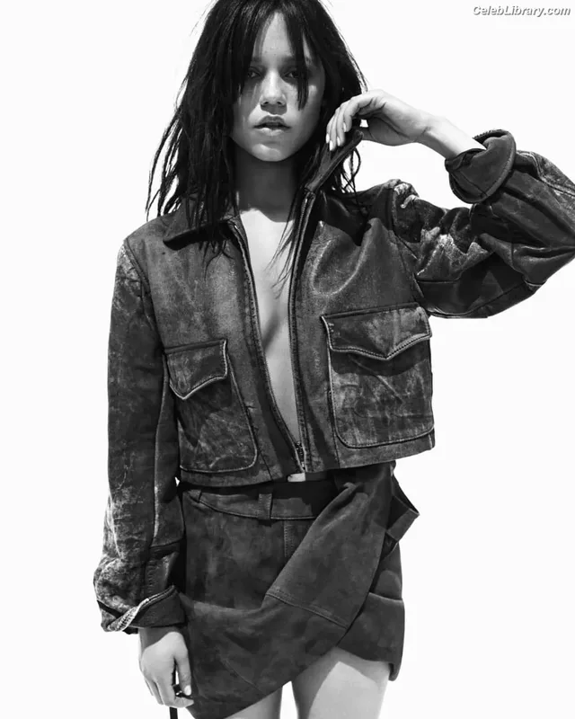 Jenna Ortega photo 24 of 5476