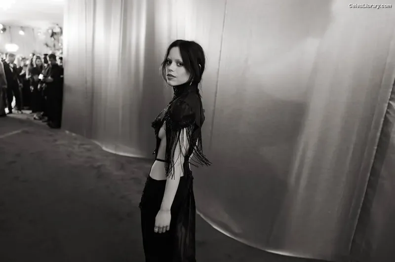 Jenna Ortega photo 13 of 5476
