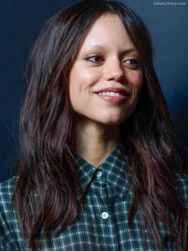 Jenna Ortega photo 9 of 5476