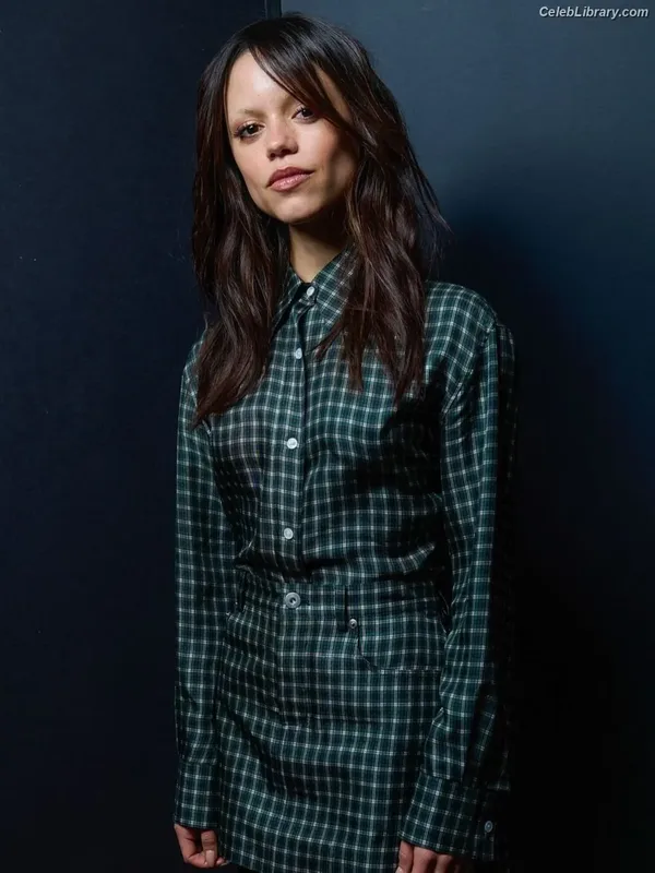 Jenna Ortega photo 15 of 5476