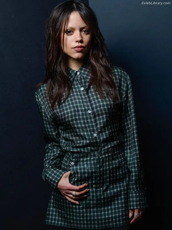Jenna Ortega photo 17 of 5476