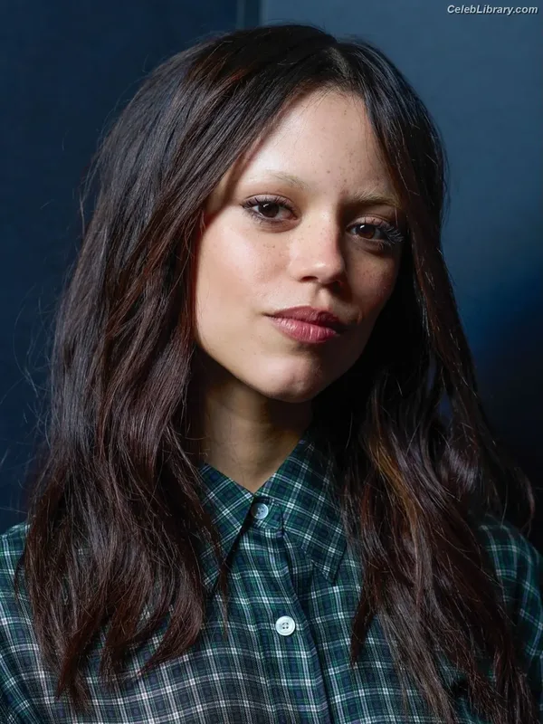 Jenna Ortega photo 21 of 5476