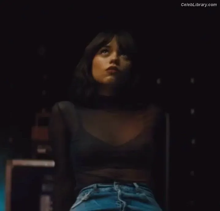 Jenna Ortega photo 9 of 5476
