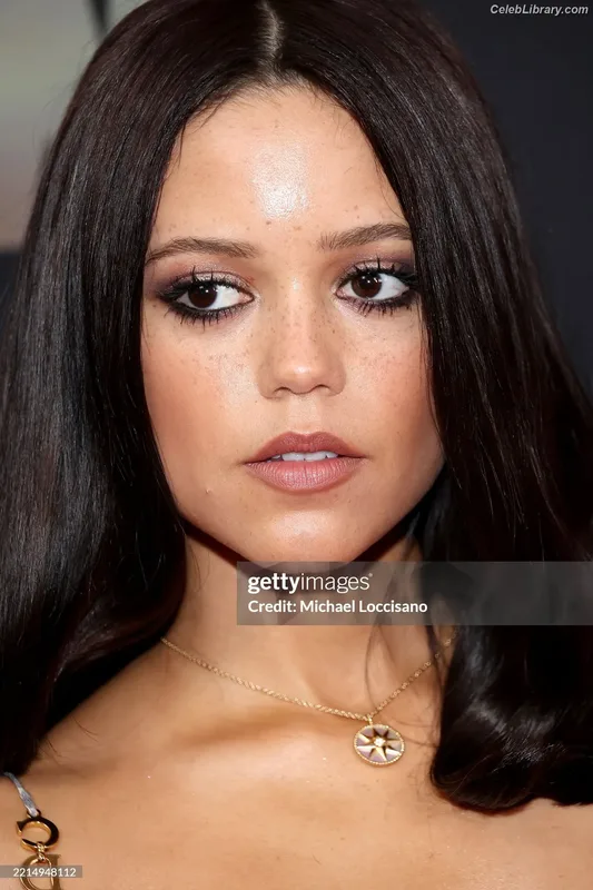 Jenna Ortega photo 3 of 5476