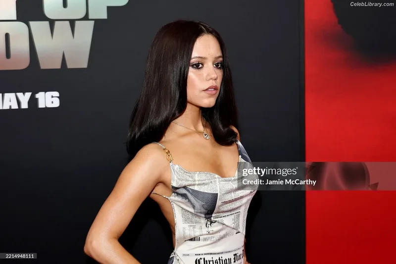 Jenna Ortega photo 4 of 5476