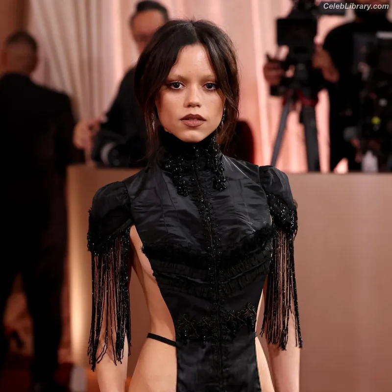Jenna Ortega photo 24 of 5476
