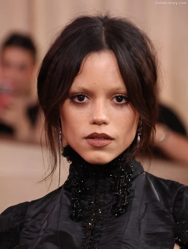 Jenna Ortega photo 4 of 5476