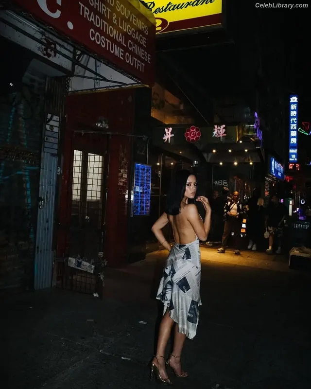 Jenna Ortega photo 3 of 5476