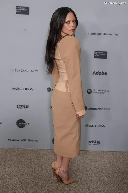 Jenna Ortega photo 12 of 5476