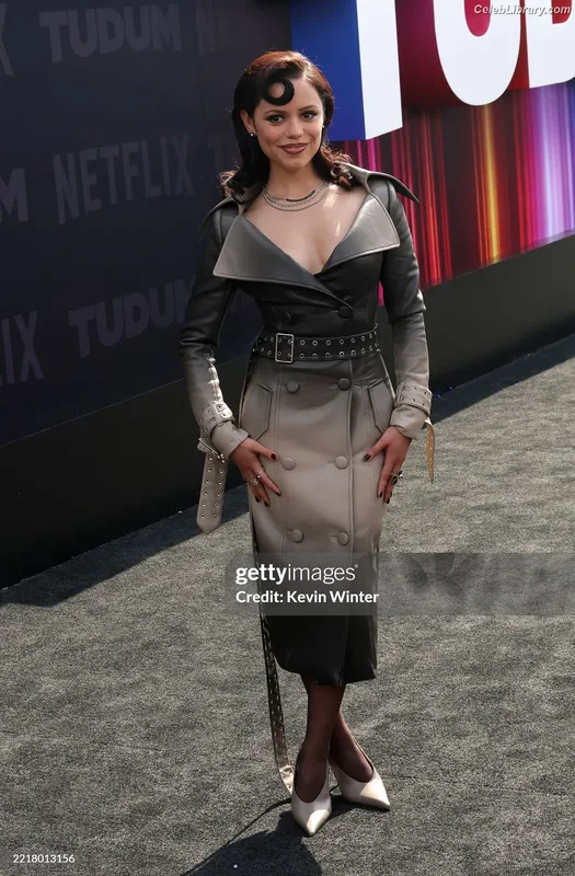 Jenna Ortega photo 10 of 5476