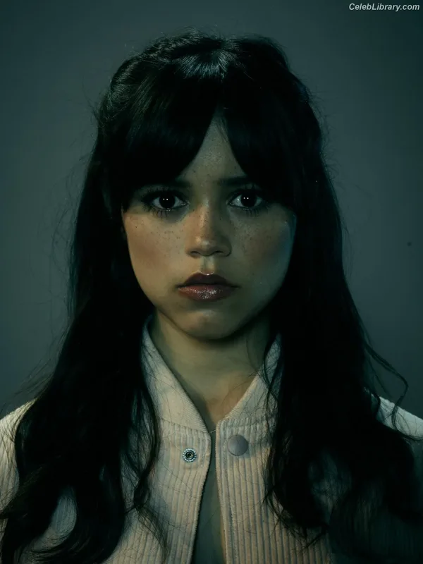 Jenna Ortega photo 4 of 5476