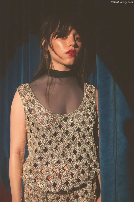 Jenna Ortega photo 5 of 5476