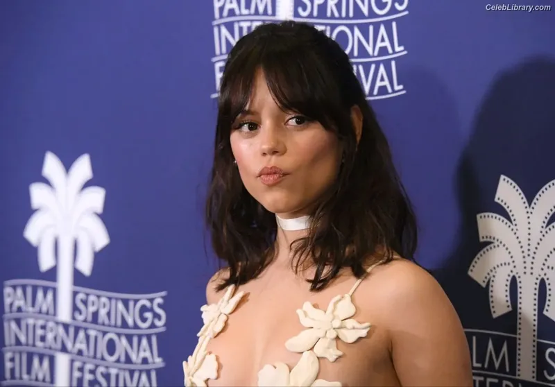 Jenna Ortega photo 10 of 5476
