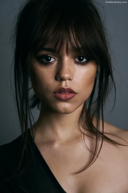 Jenna Ortega photo 5 of 5476