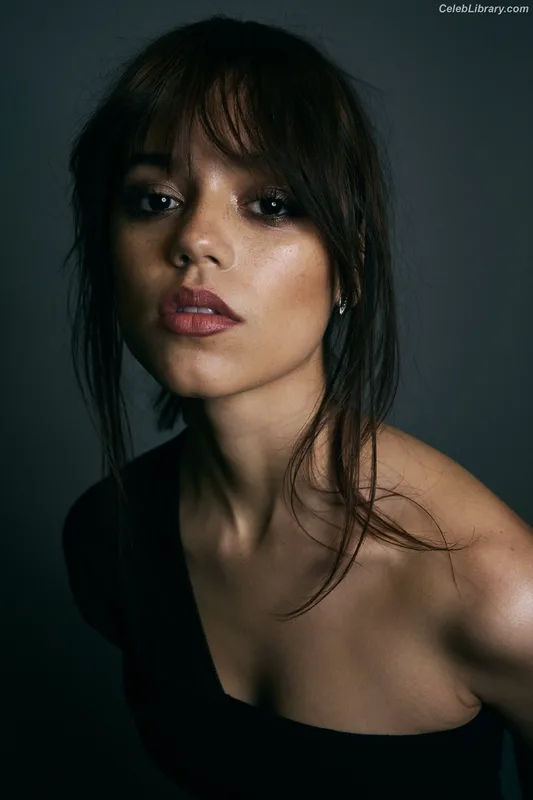 Jenna Ortega photo 19 of 5476