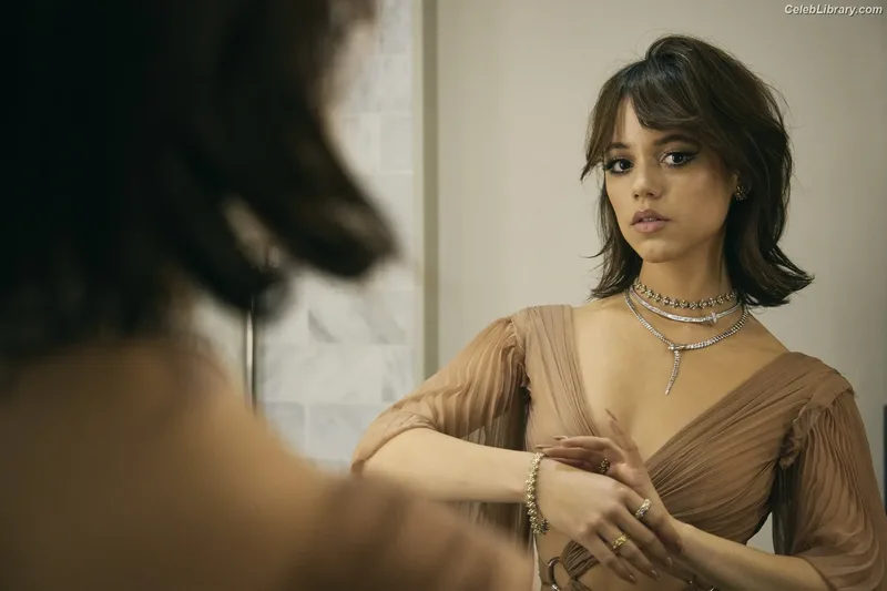 Jenna Ortega photo 24 of 5476