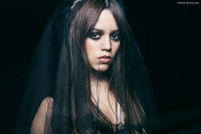 Jenna Ortega photo 13 of 5476